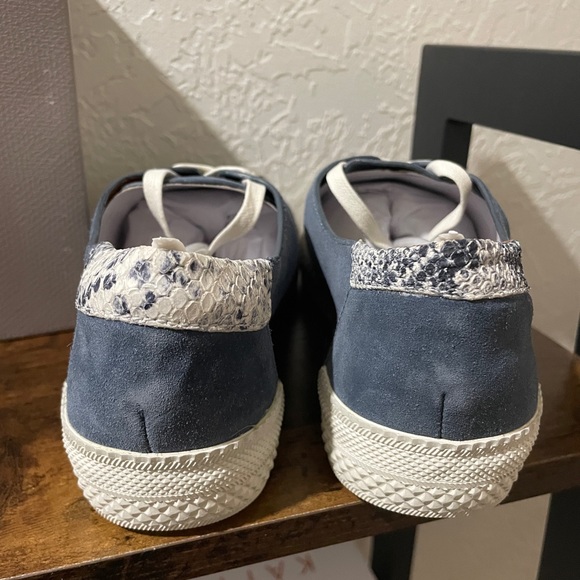 NWT/Box Franco Sarto Blue Suede Espadrille Sneaker Sz. 10 - Picture 6 of 9